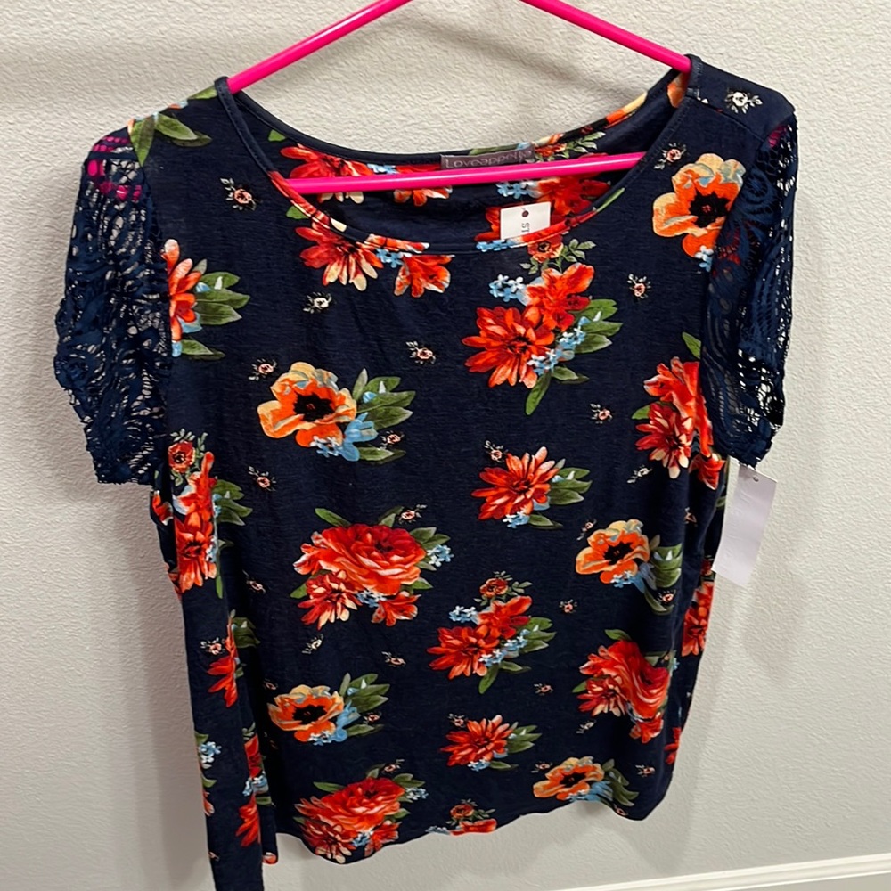 Loveapella T-shirt